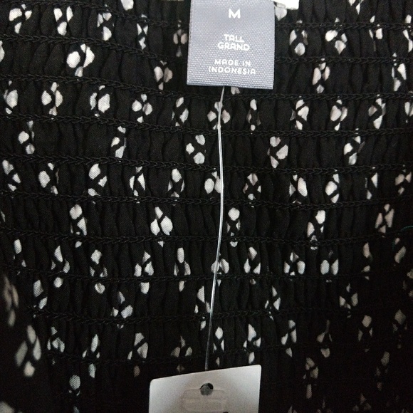 Old Navy Skater Dress - Picture 3 of 4